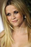th_11632_Reese_Witherspoon_HowDoYouKnow_Premiere_J0001_Dec13_010_122_107lo.jpg