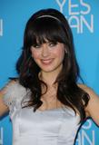 Zooey Deschanel Pictures