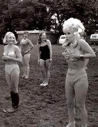 Barbara windsor topless ✔ Topless Review