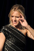 th_431778849_410604643_kristen_bell_do_something_awards_32_122_409lo.jpg