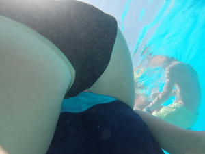 Teen Bikini Swimming Pool Candids -r4gdo0vkgm.jpg