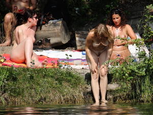 Teen busty nudist going into a cold river x10n3ihgnmo34.jpg