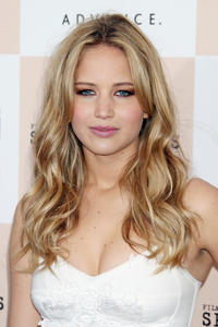 http://img185.imagevenue.com/loc423/th_893230383_JenniferLawrence_2011FilmIndependentSpiritAwardsFebruary262011_CFF31_122_423lo.jpg