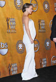 http://img185.imagevenue.com/loc47/th_99952_celebrity_paradise.com_TheElderNataliePortman_133_122_47lo.jpg