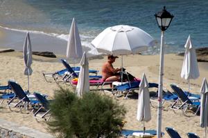 Greek Beach Voyeur Naxos Candid Spy 5 -m4ivjmrtok.jpg