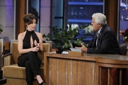 http://img185.imagevenue.com/loc555/th_013928661_Evangeline_Lilly_Appearing_on_The_Tonight_Show_with_Jay_Leno17_122_555lo.jpg