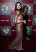 http://img185.imagevenue.com/loc575/th_91717_AnneHathaway01162011InStyleWarnerBrosGoldenGlobesParty10_122_575lo.jpg